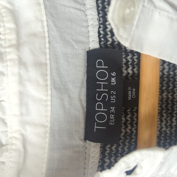 Women's Topshop Monochrome Knit Vest + H&M Blouse(New) - Size 2 - Picture 2 of 7